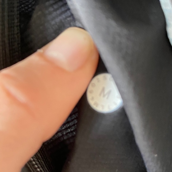 Aritzia Items - Picture 11 of 16